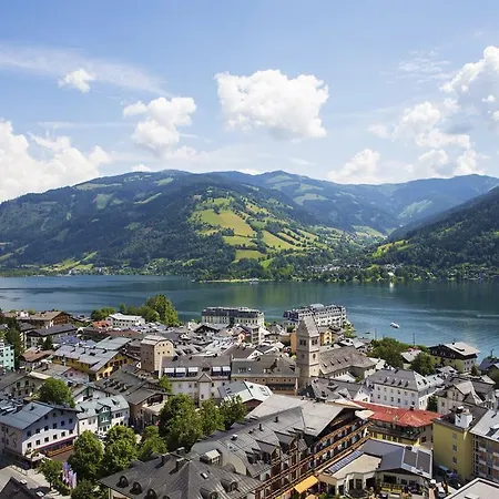 Aparthotel Alpenparks & Zell Am