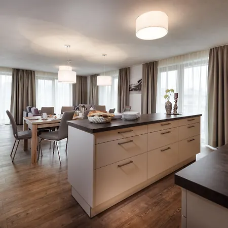 Alpenparks Hotel&apartment Zell Am 4*