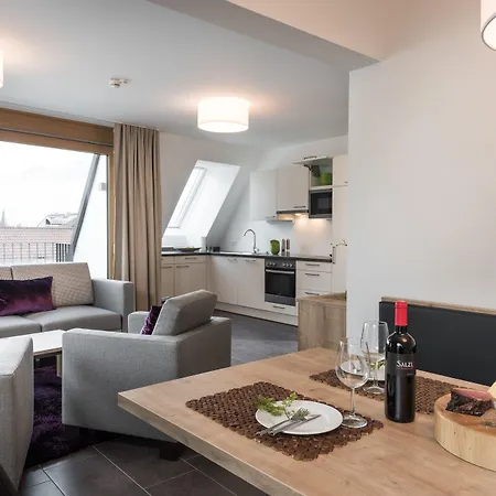 Alpenparks & Zell Am Aparthotel 4*