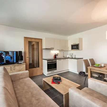 Aparthotel Alpenparks Hotel&apartment Zell Am 4*