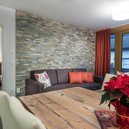 Alpenparks & Zell Am 4*