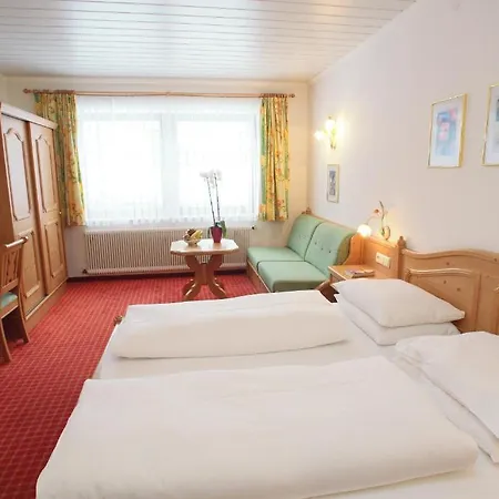 Alpenparks & Zell Am Aparthotel