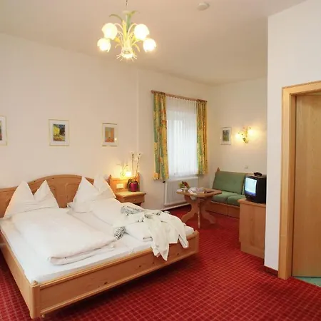 Alpenparks Hotel&apartment Zell Am Aparthotel