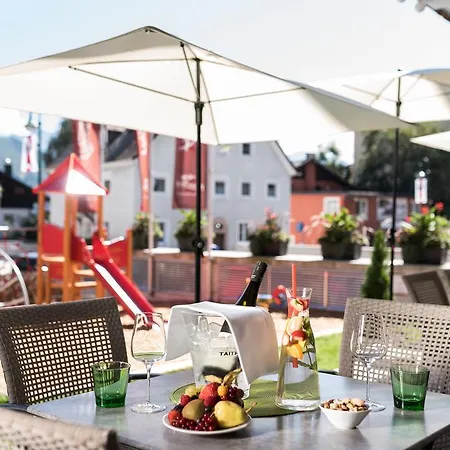 Aparthotel Alpenparks & Zell Am