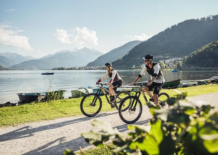 Aparthotel Alpenparks & Zell Am