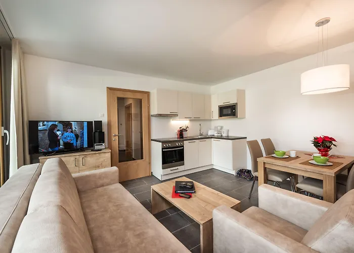 Aparthotel Alpenparks & Zell Am 4*