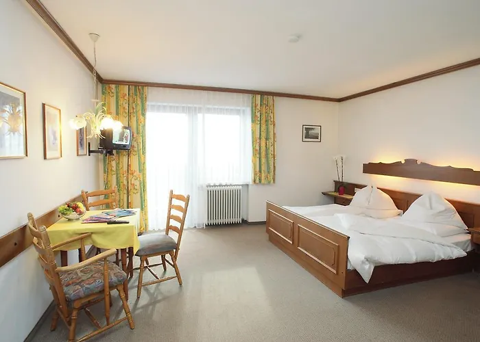 Aparthotel Alpenparks & Zell Am 4*