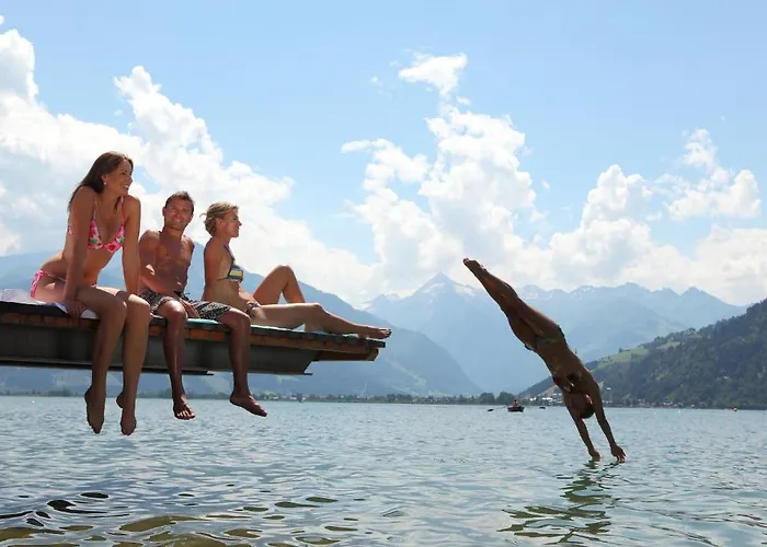 Alpenparks & Zell Am 4*