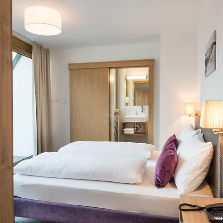 Aparthotel Alpenparks Hotel&apartment Zell Am