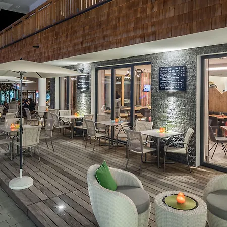 Aparthotel Alpenparks Hotel&apartment Zell Am 4*