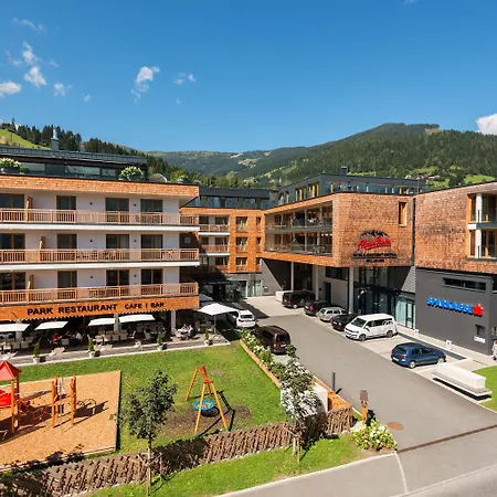 Aparthotel Alpenparks Hotel&apartment Zell Am