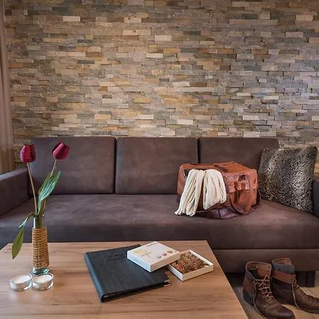 Alpenparks Hotel&apartment Zell Am Aparthotel 4*